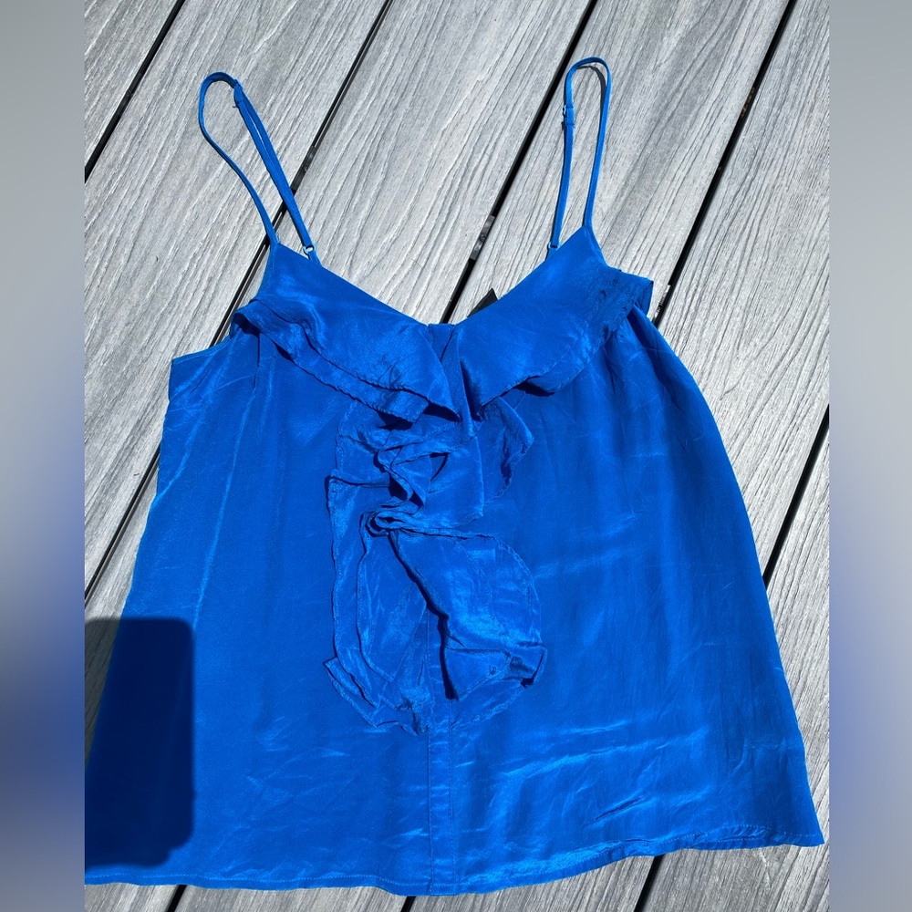 Tank top size medium